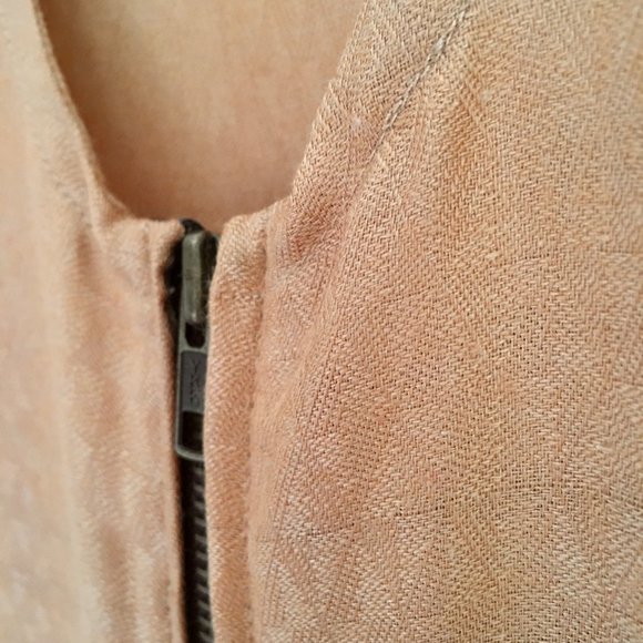 Made in Vancouver cutout back top, sz XS - Picture 5 of 5